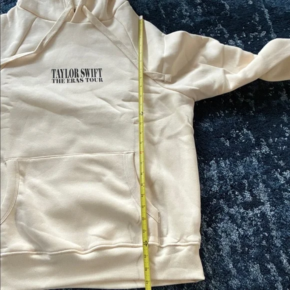 Taylor Swift The Eras Tour Official Hoodie- Photo Back - Med - NEW - Picture 9 of 10